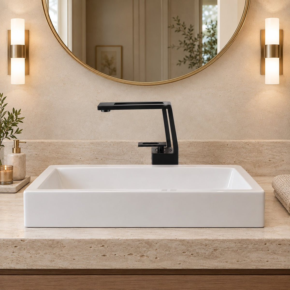 Mitigeur lavabo design ARCHENZO vu de face sous un miroir rond, plan en travertin, mise en situation